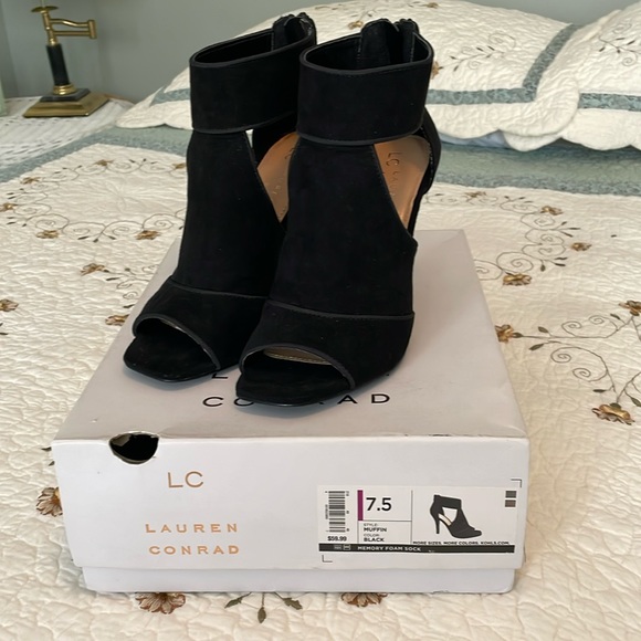 Women’s Lauren Conrad Suede Heels - Picture 1 of 6